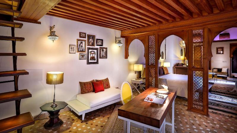 Karawan Riad - Oda