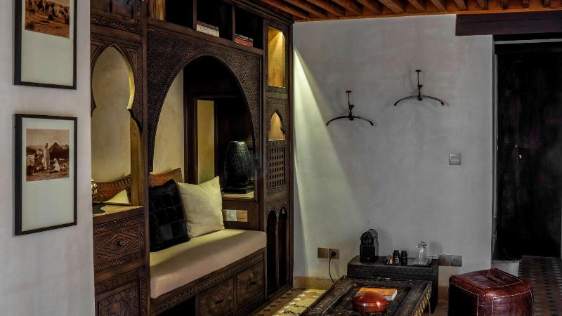 Karawan Riad - Oda