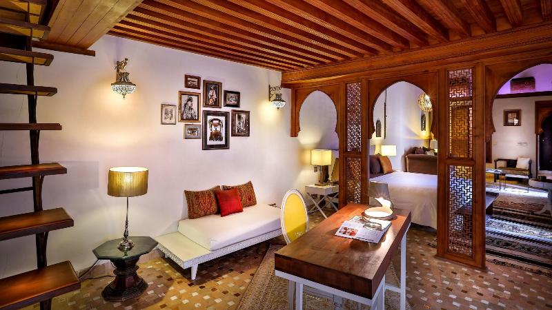 Karawan Riad - Oda