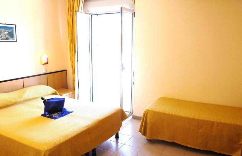 Hotel Cristalda - Oda