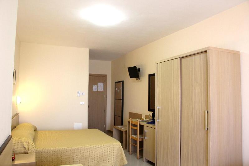 Hotel Cristalda - Oda
