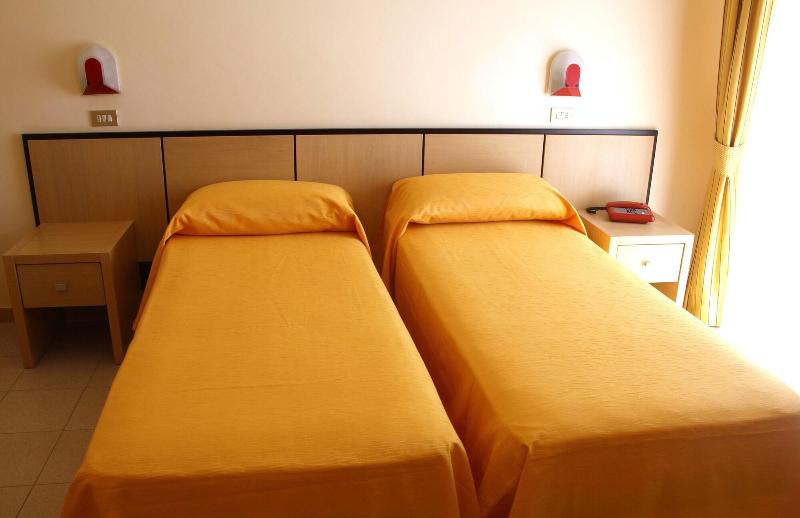 Hotel Cristalda - Oda