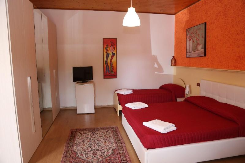 Hotel Company - Oda