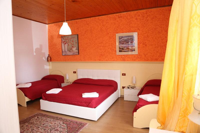Hotel Company - Oda