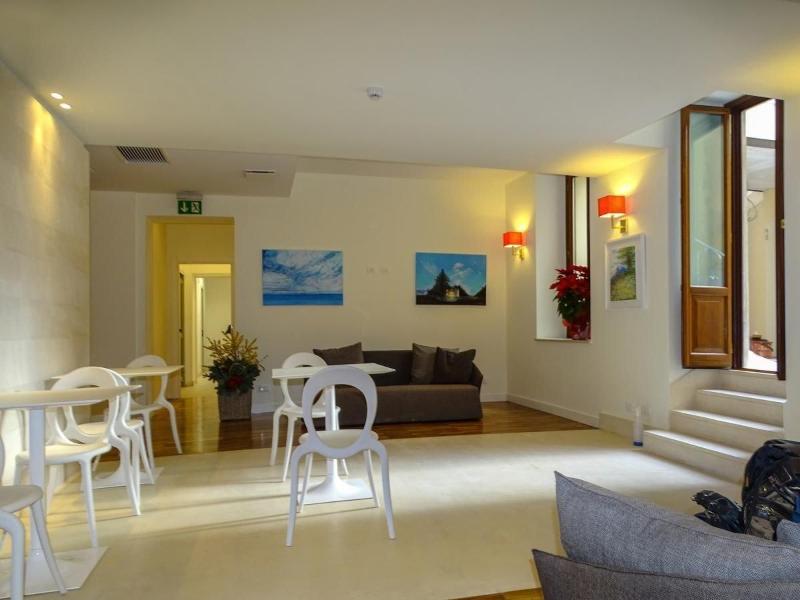 Torrione Hotel - Lobi