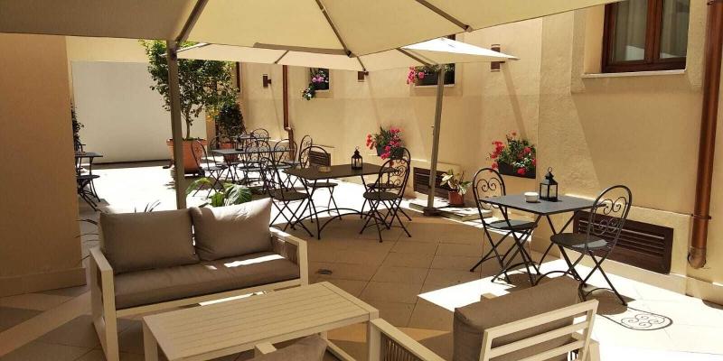 Torrione Hotel - Teras