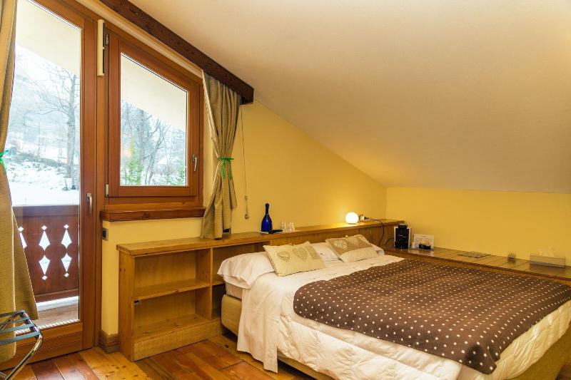 Shatush Hotel - Oda