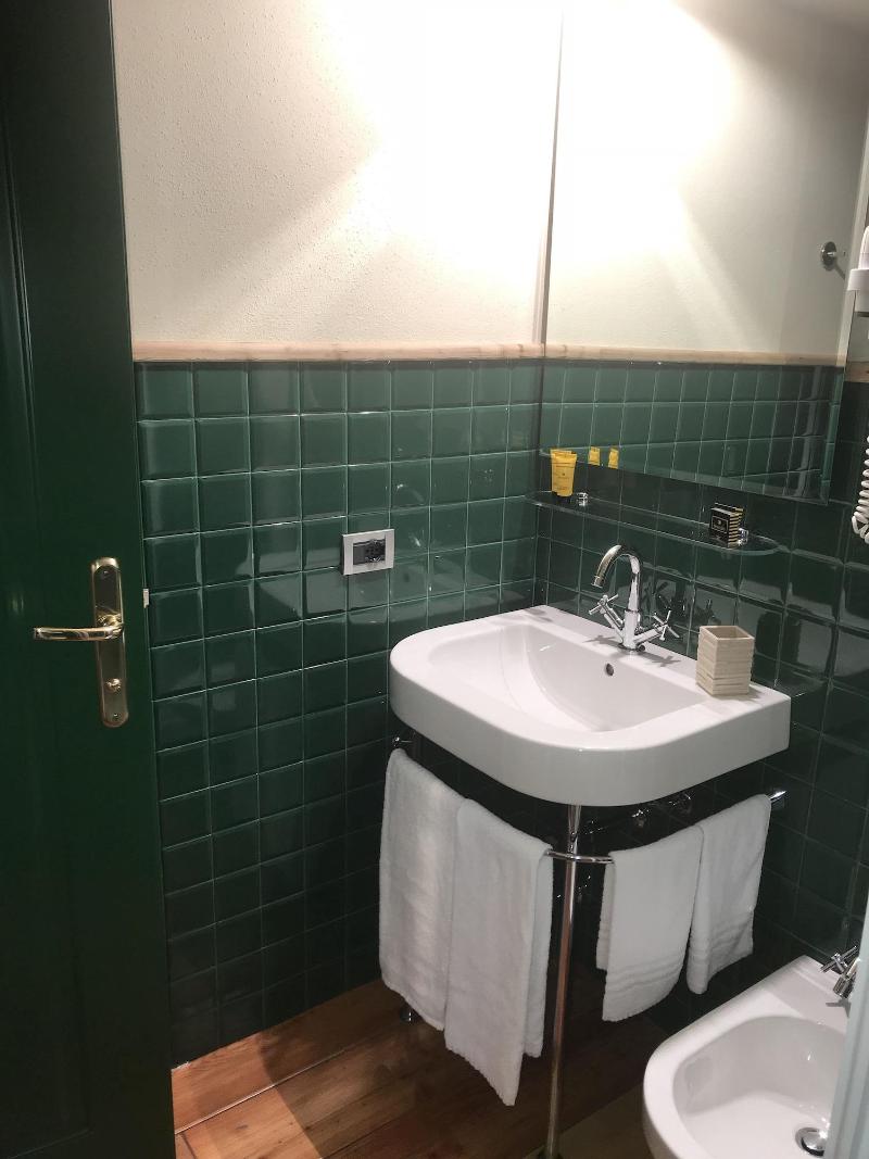 Shatush Hotel - Oda