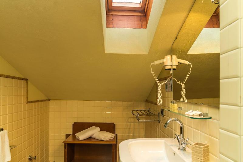 Shatush Hotel - Oda