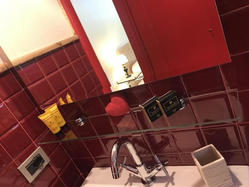 Shatush Hotel - Oda