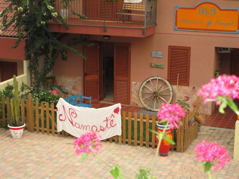 B&B Felicidad Siempre - Genel