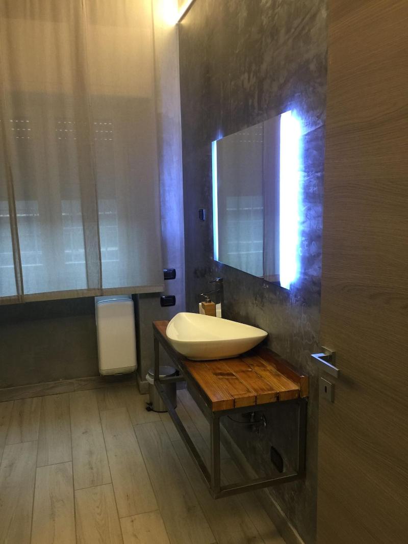 B2in Suite & Office - Lobi