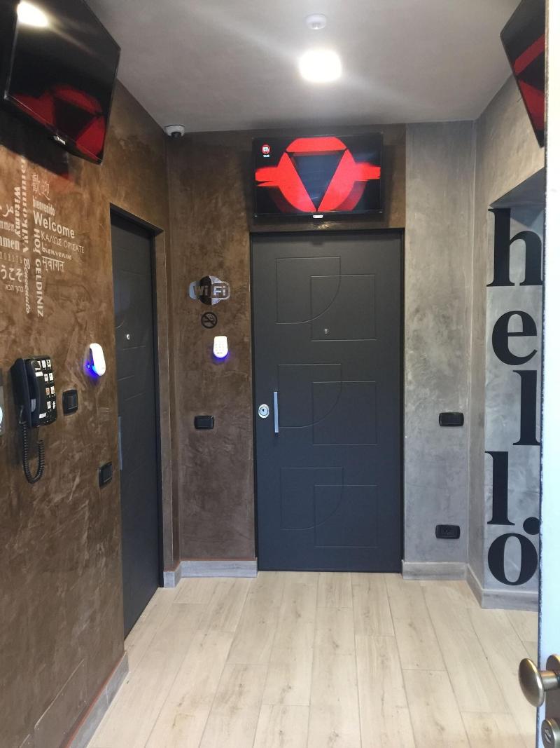 B2in Suite & Office - Lobi