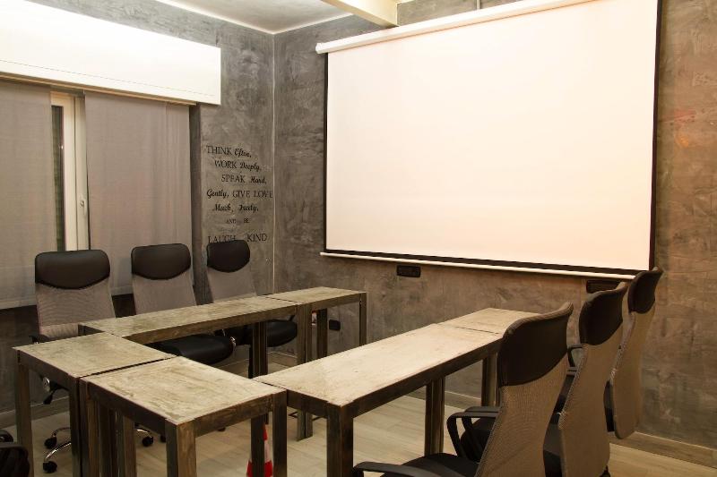 B2in Suite & Office - Toplantı