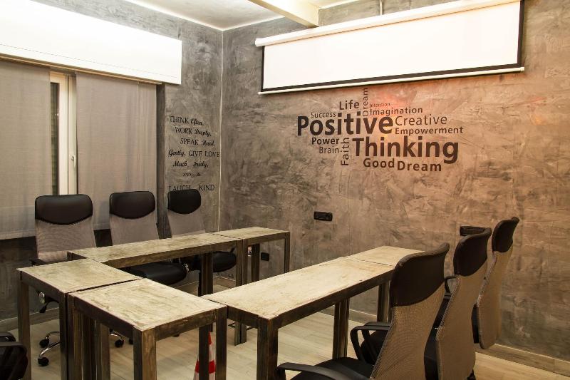 B2in Suite & Office - Toplantı