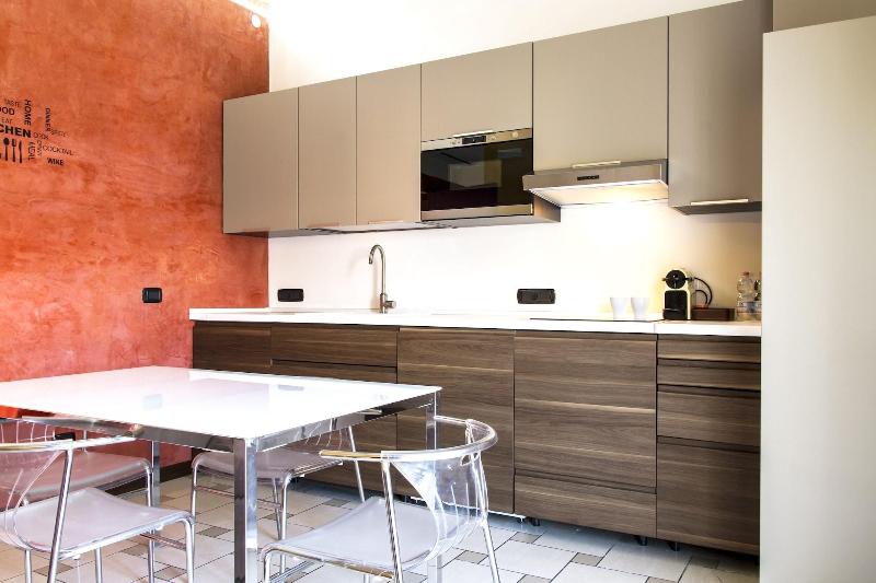 B2in Suite & Office - Oda