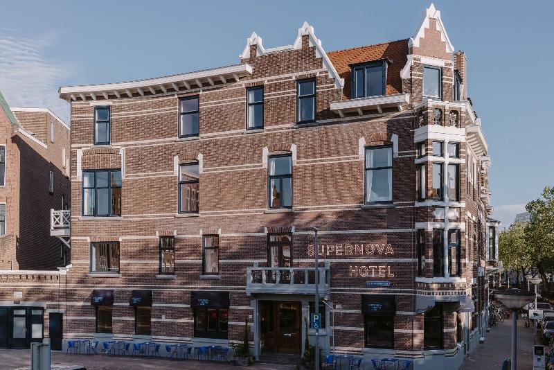 Supernova Hotel - Genel