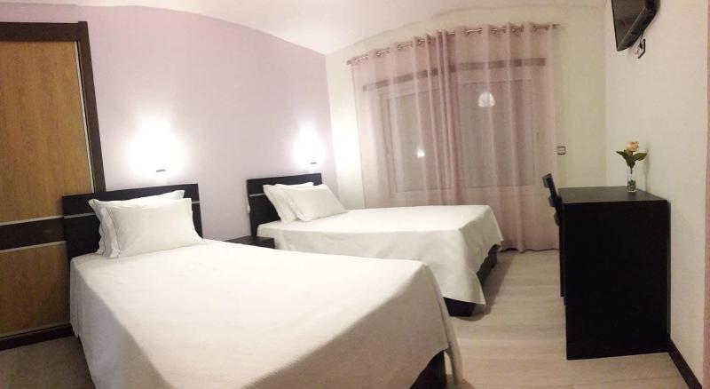 Tires Guest House - Oda