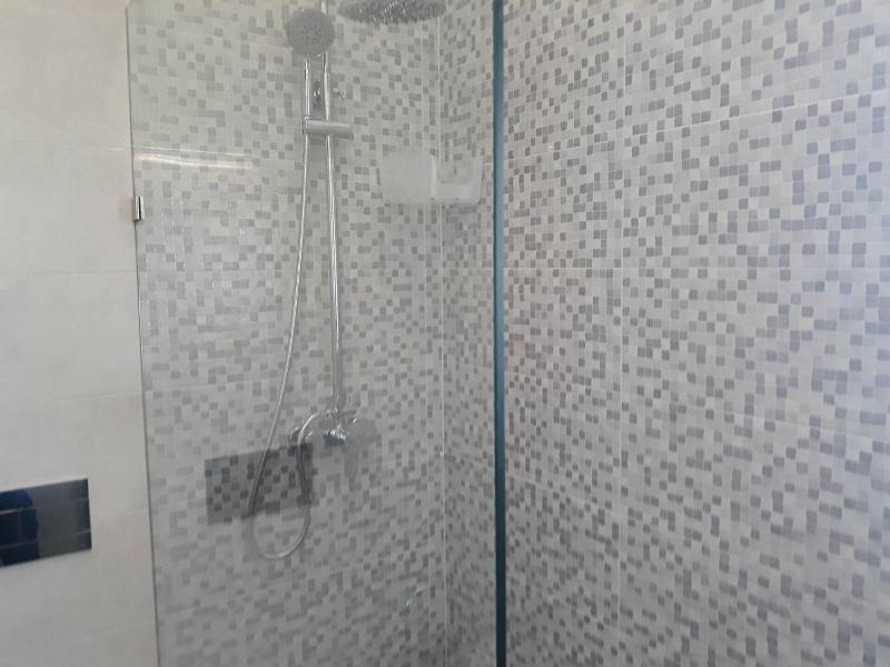 Tires Guest House - Oda