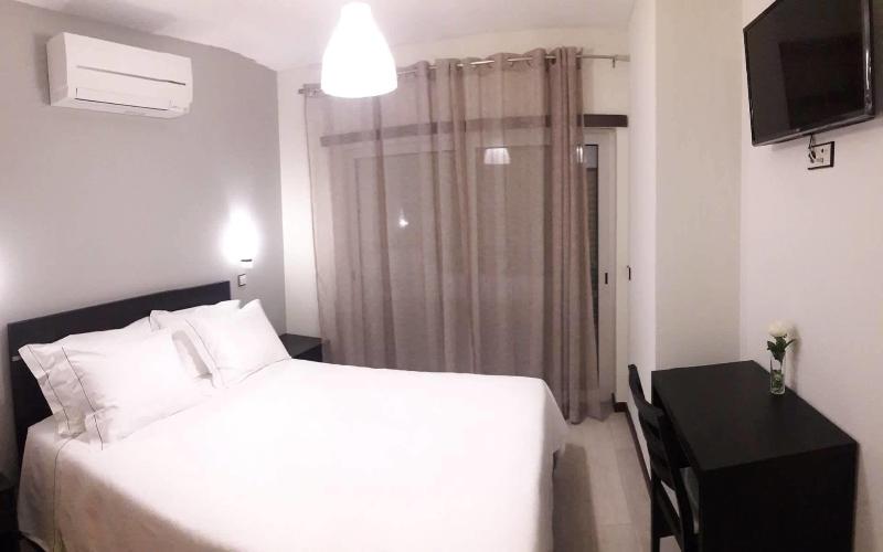 Tires Guest House - Oda
