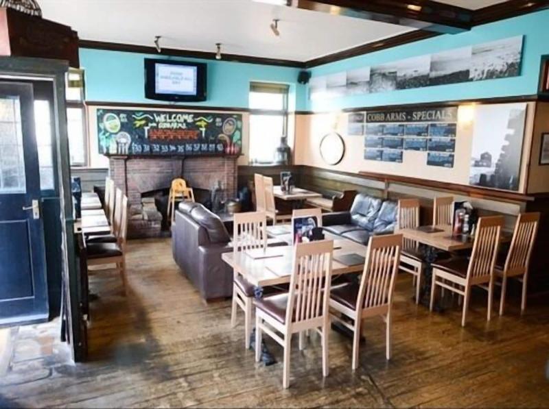 Cobb Arms - Bar