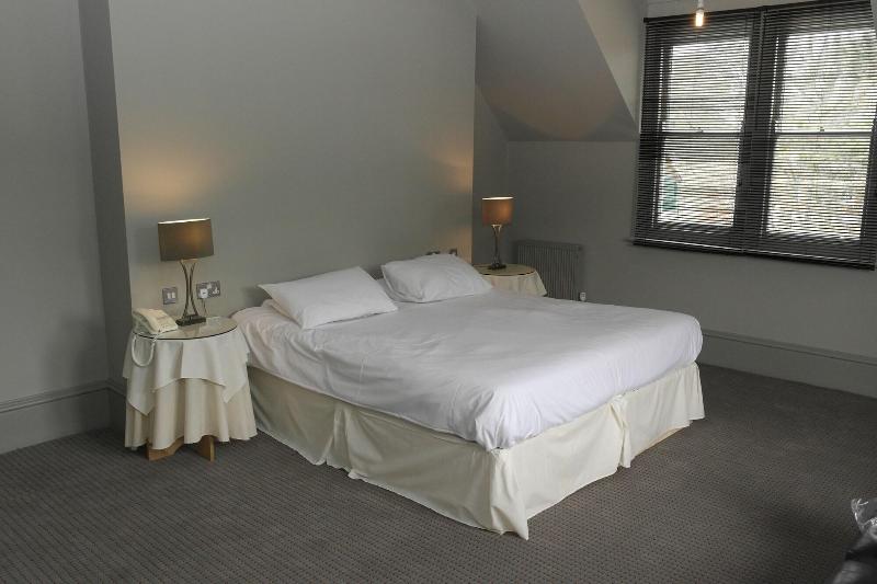 Wards Hotel - Oda
