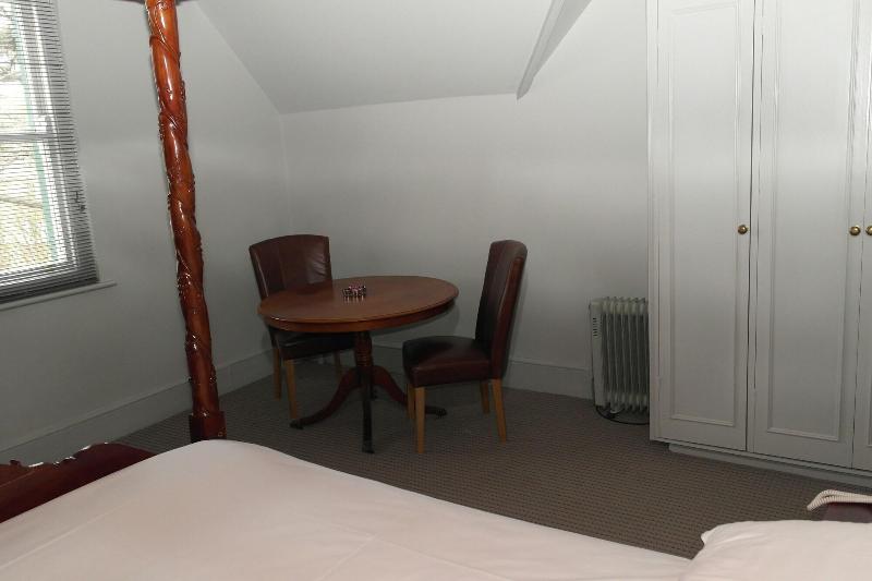 Wards Hotel - Oda