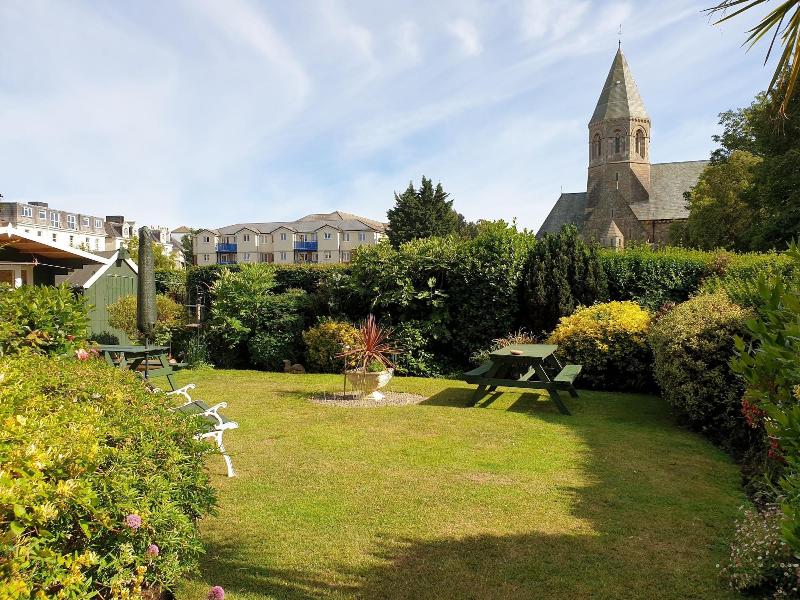 The Wycliffe Guest House - Genel