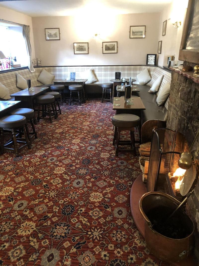 The Dog And Partridge Country Inn - Lobi