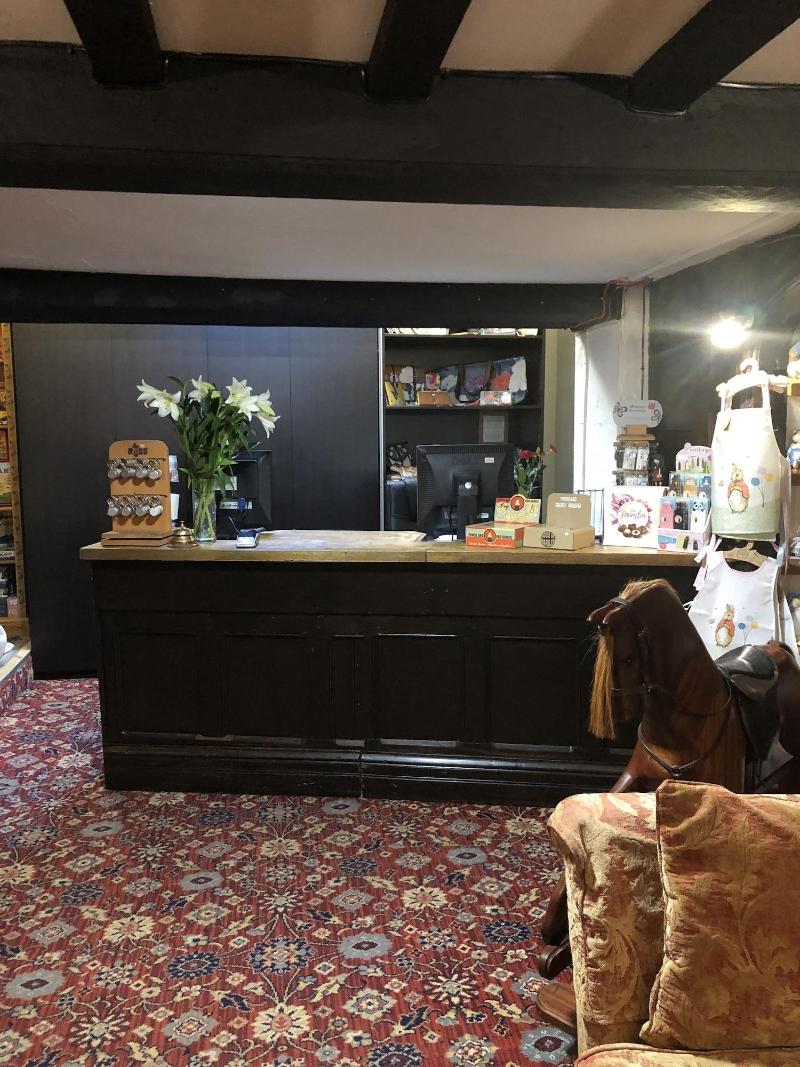 The Dog And Partridge Country Inn - Lobi