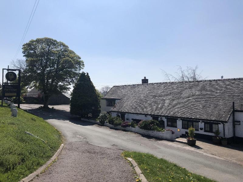 The Dog And Partridge Country Inn - Genel