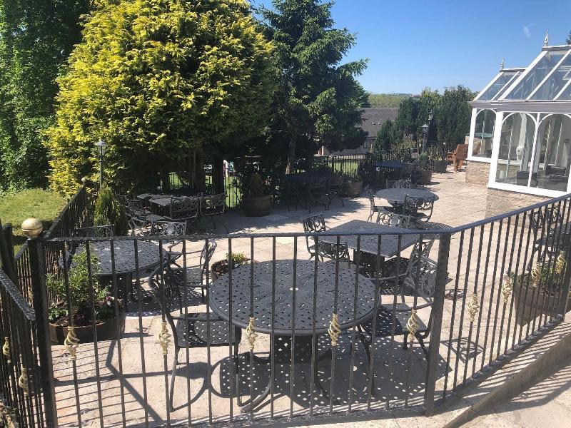 The Dog And Partridge Country Inn - Genel