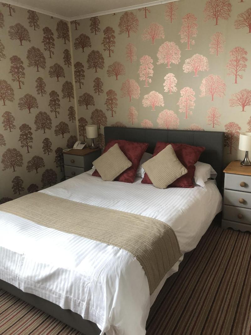The Dog And Partridge Country Inn - Oda