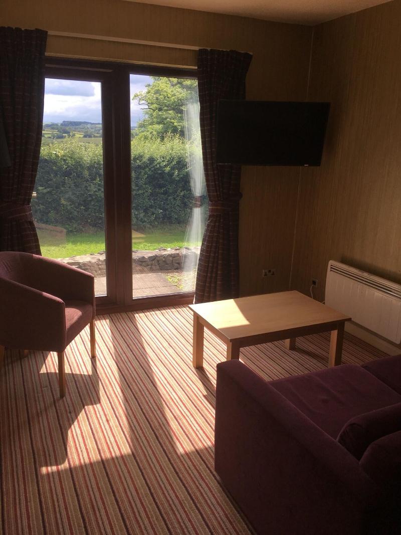 The Dog And Partridge Country Inn - Oda