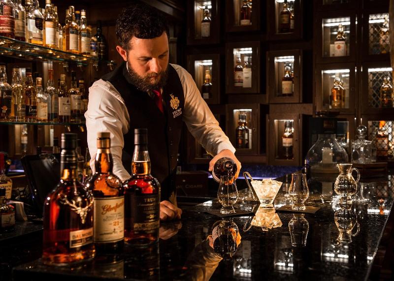 Trump Macleod House & Lodge - Bar