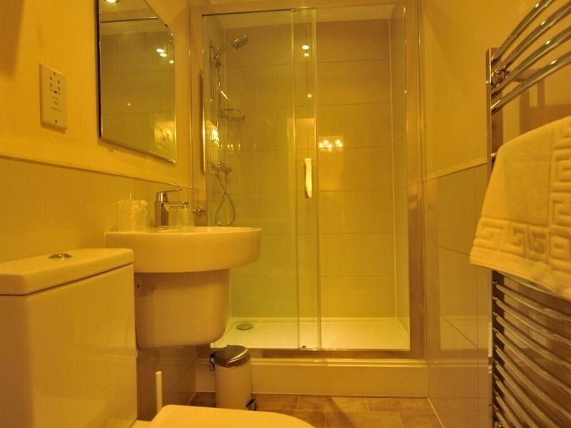 Gails Guest House - Genel