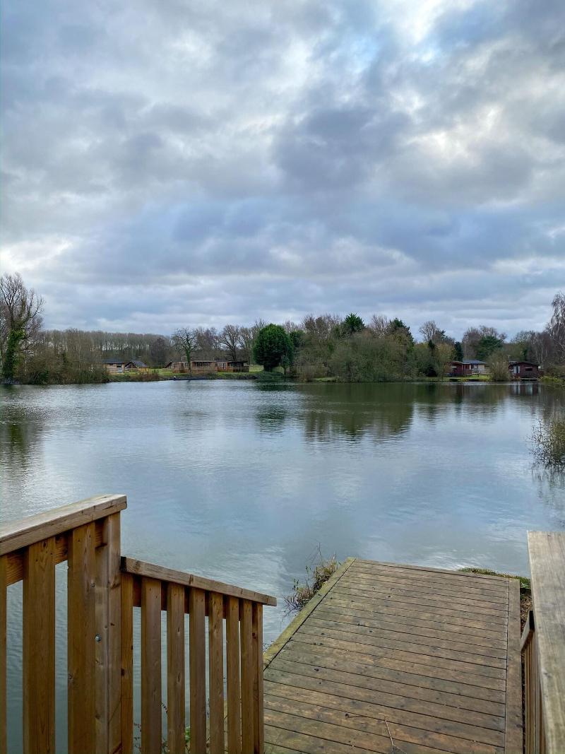 Woodlakes Park - Oda