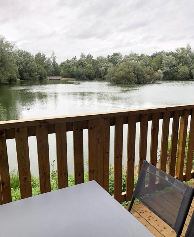 Woodlakes Park - Oda