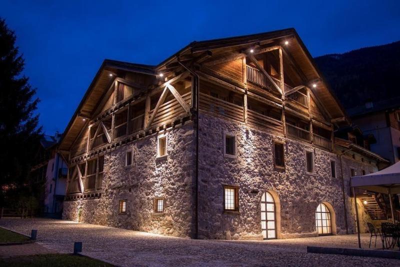 Casa Moresc - Genel