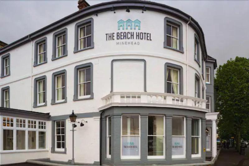 The Beach Hotel - Teras