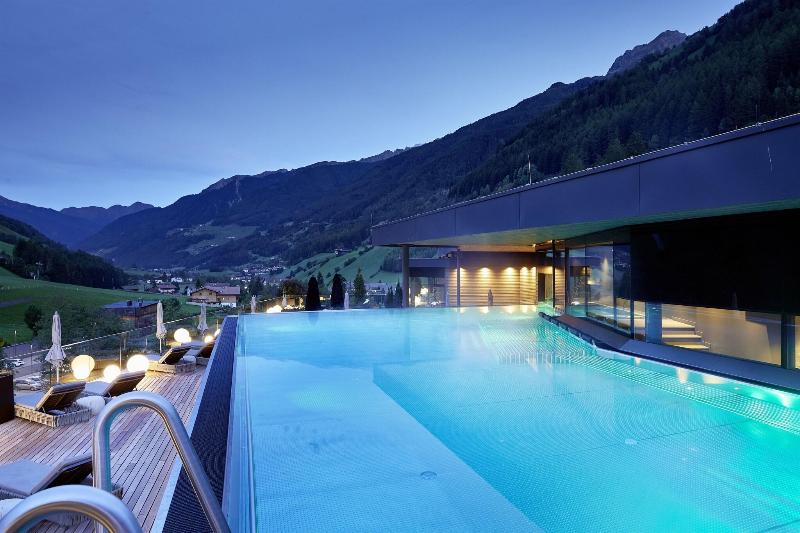 Amonti Wellnessresort - Havuz