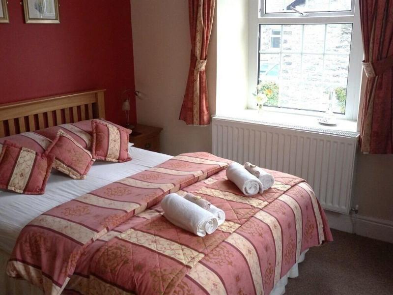 Oakfield House Bed And Breakfast - Oda