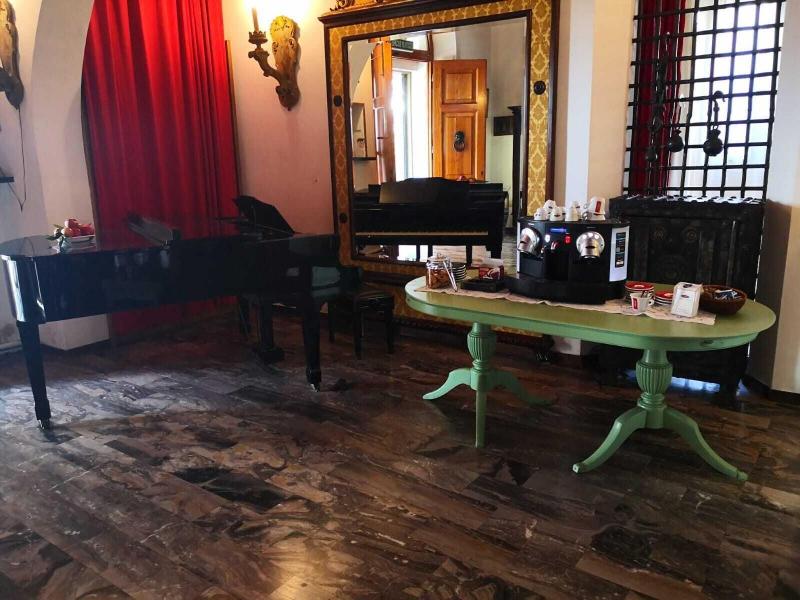 Hotel Ficocle - Lobi