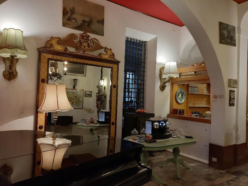 Hotel Ficocle - Lobi