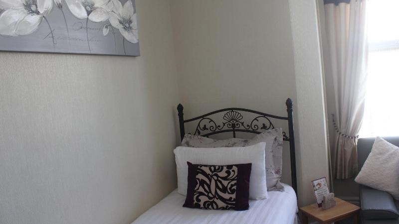 The Heidi Bed & Breakfast - Oda