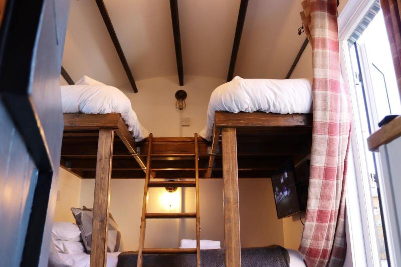 The Stonehenge Inn And Carvery - Lobi