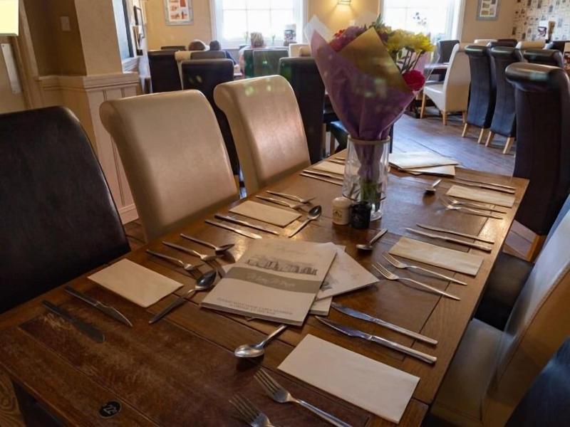 The Stonehenge Inn And Carvery - Genel