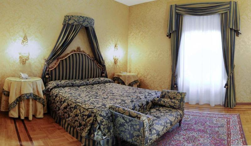Park Hotel Villa Potenziani - Oda