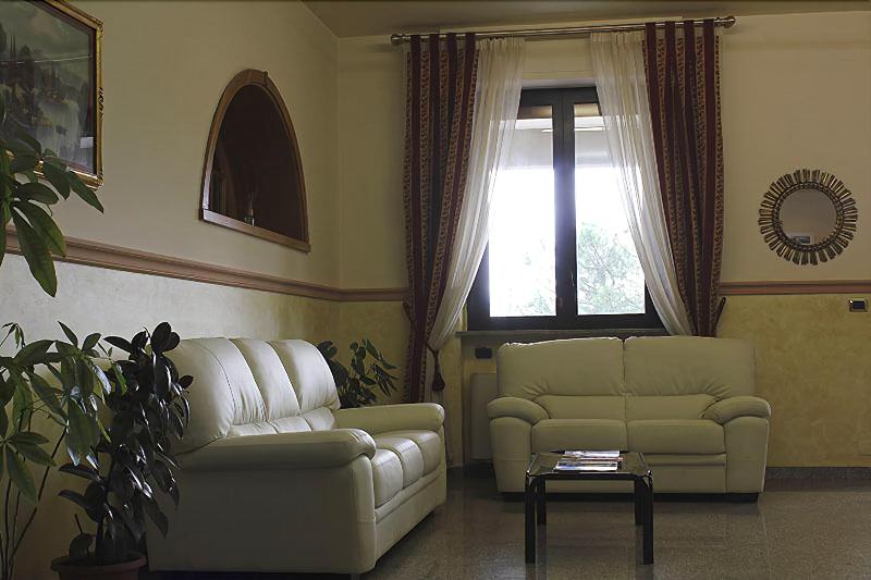 Il Focolare Hotel - Lobi