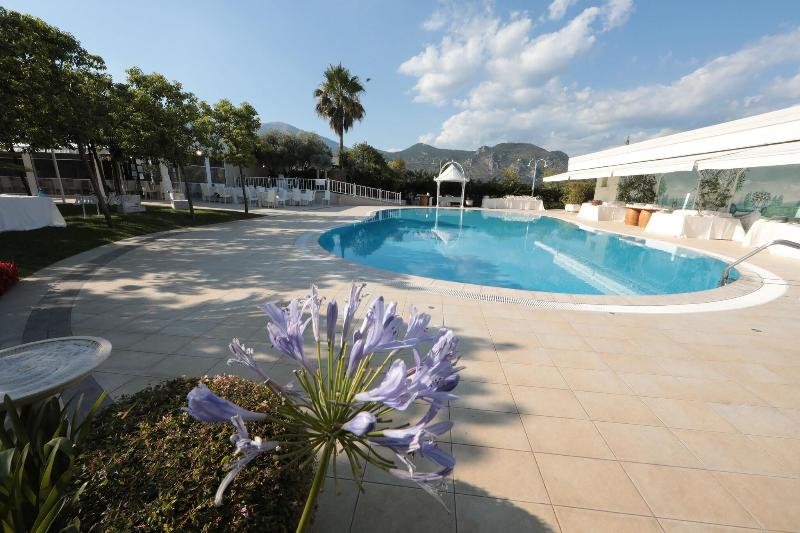 Edra Palace - Havuz
